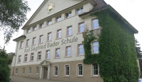 Ansicht der Karl Siegfried Bader Schule in Prechtal