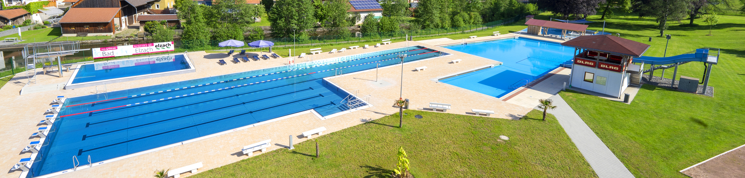 Ansicht der Freibadanlage - Stadtwerke Elzach und IG Bad freuen sich auf Ihren Besuch Ansicht der Freibadanlage - Stadtwerke Elzach und IG Bad freuen sich auf Ihren Besuch